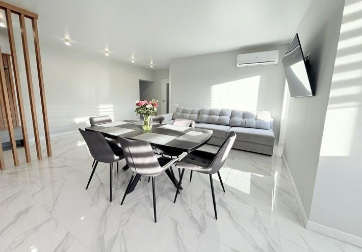 ‼️Продажа шикарной 2-к квартиры в новострое в центре города‼️ - фото 1