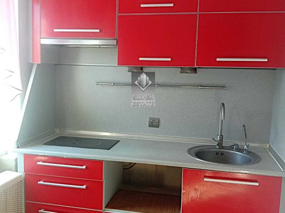 Продам 2-кімнатну квартиру в Дніпровському районі, вул. Щаслива