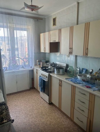 Пропонуємо до продажу трикімнатну квартиру Шкільний - фото 1