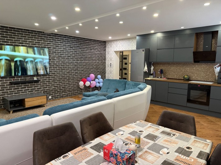 Продаж квартири 100 м2 район Балашівка ( Джерельна  вулиця 77 ) - фото 1