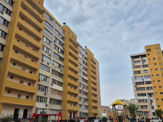 Продам 2х ком квартиру в кирпичном доме на Сахарова