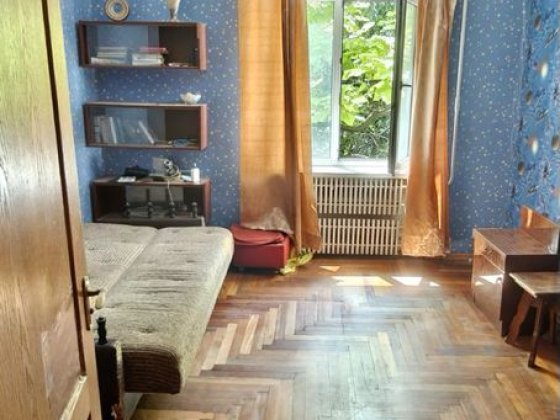 Квартира 2-х Центр Запорожье Украина (Цирк) ул.Волгоградская 26 Запорожье