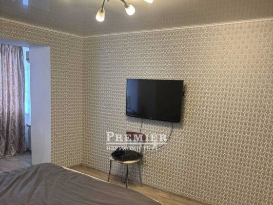 Продам 2-х кімнатну квартиру с ремонтом Марсельській