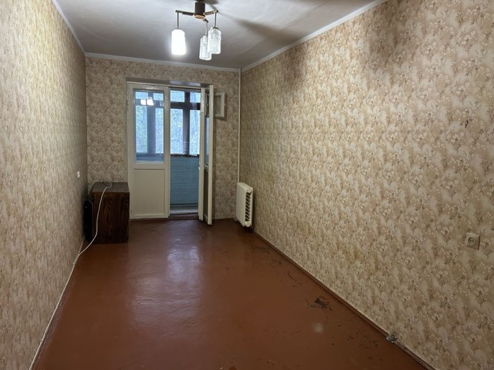 Продам 2 к квартиру, 4/5, цегла, вул.Крилова - фото 1