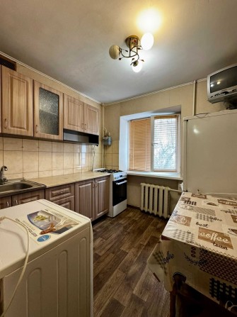Продаю 1-кімнатну квартиру, вул. Листопадова, р-н 30-ї школи. Ц5 - фото 1