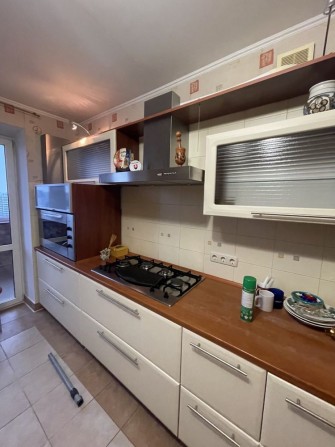 Продаж 3 кім новобудови  з ремонтом  та меблями вул.Лазаренка 48 а - фото 1