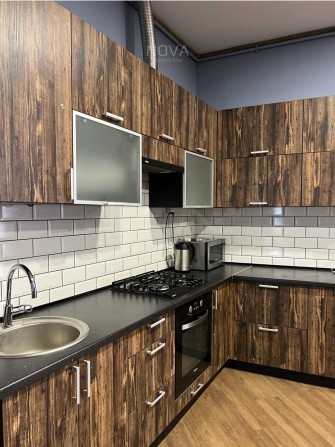 3кім. квартира + простора кухня студія на вул. Князя Романа - фото 1