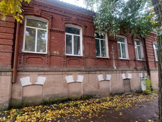 Продам 4к квартиру в Центрі міста Кропивницкий