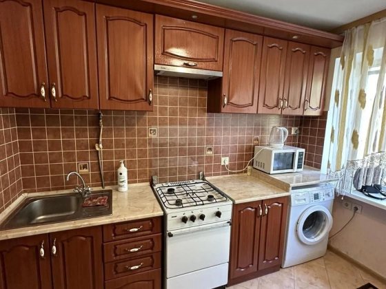 Продаж / Квартира / вул. В Великого, Франківський район, Львів Львів