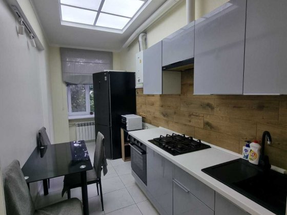 2-кімнатна квартира в сталінці,р-н парка "Серце міста" Николаев