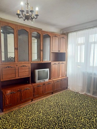 Продаю 2 к квартиру , на 8 марта ( центральный рынок) - фото 1