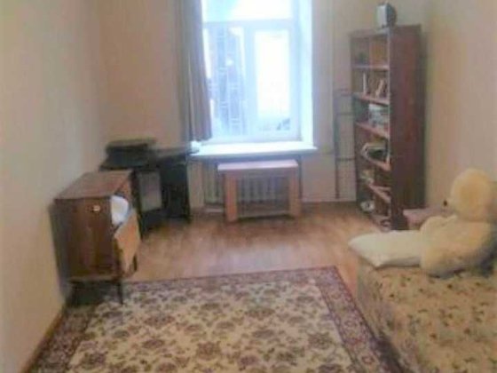 Продам светлую, уютную квартиру в районе Нового рынка