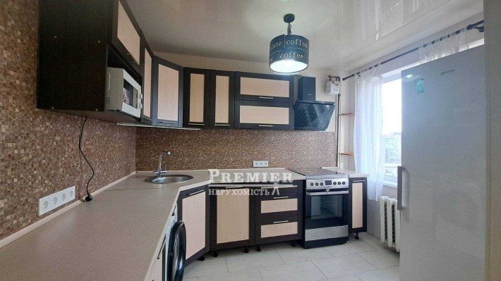 3 комнатная квартира 63 м2 Ремонт Мебель р-н Панорамы центр Таирова - фото 1