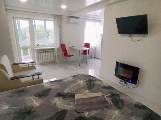 Продам однокомнатную студию по улице Яценка. Запоріжжя