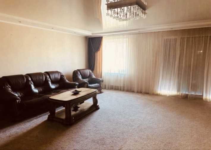 Продажа 4-к квартира 96м2 район Жадова. - фото 1