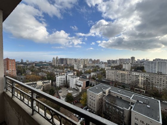 Квартира з красивим видом на море, місто і Аркадію в зданому ЖК