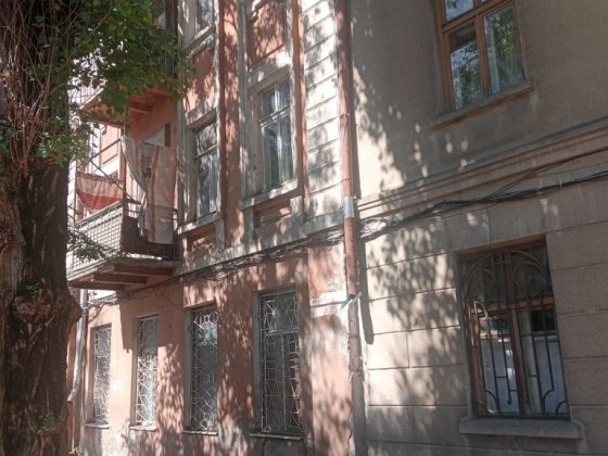 2-х кімнатна, Мечникова, , роздільні кімнати, високий бель,