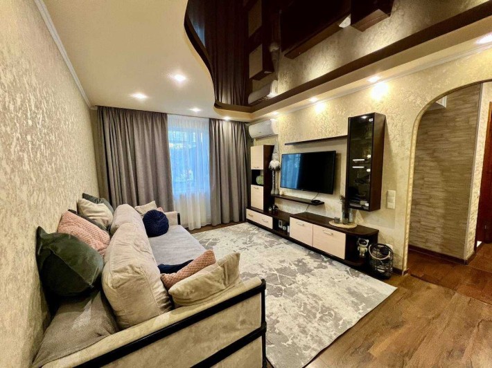 Продам 3-х комнатную квартиру район "80 школы" - фото 1