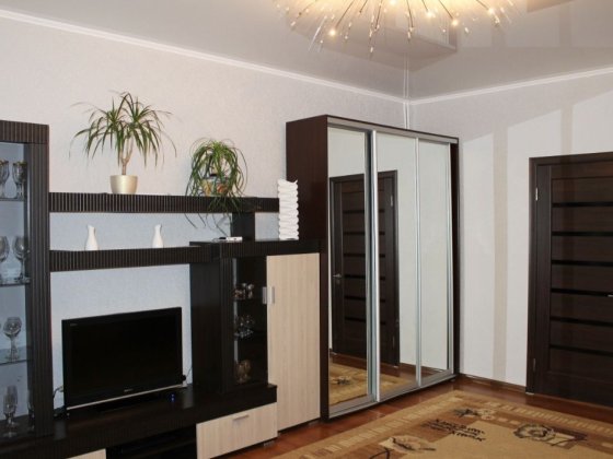 Продам СВОЮ 3х кімн.  квартиру в Олександрівському р-ні.Ціна договірна Запоріжжя