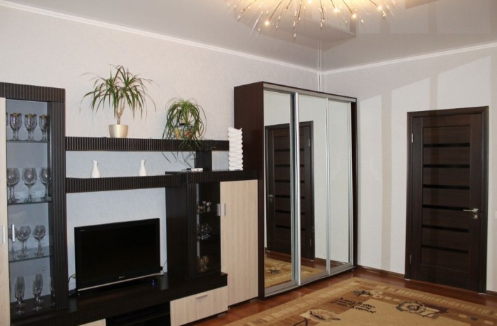 Продам СВОЮ 3х кімн.  квартиру в Олександрівському р-ні.Ціна договірна - фото 1