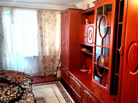 продам 3 кімн кв,3\5 цегла, Інгульский район,поруч кінотеатр Юность Николаев