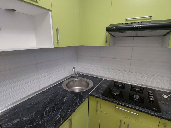 S Продам 1-комнатную квартиру с гаражом на Салтовке Харків