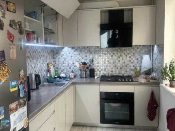 Продам 3 к квартиру с кап. Ремонтом на Холодной горе Харьков