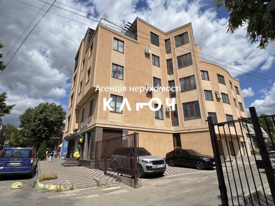 Продам 2 кім., квартиру в центральній частині міста. Кропивницький