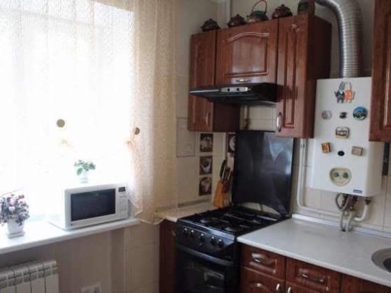 Продам 2-х к.кв. Вул. Перемоги 4/5 Запорожье