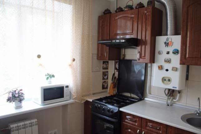 Продам 2-х к.кв. Вул. Перемоги 4/5 - фото 1