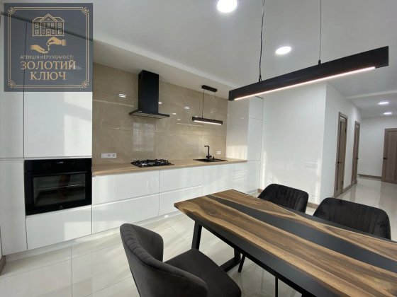 Продаж 2к квартири з ремонтом в ЖК Кропивницький