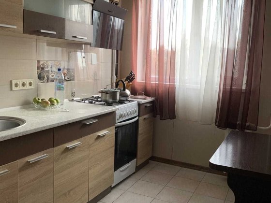 Продам квартиру на просп Небесной Сотни/Таирово