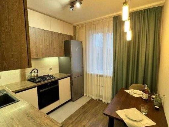 Продажа 2к. квартиры на Салтовке!Ул.Владислава Зубенко 29 Харків