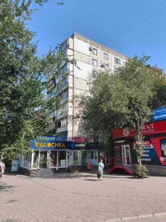 Продам 3-к квартиру, Шевченковский район, ост. Заводская, ул. Чаривная - фото 1