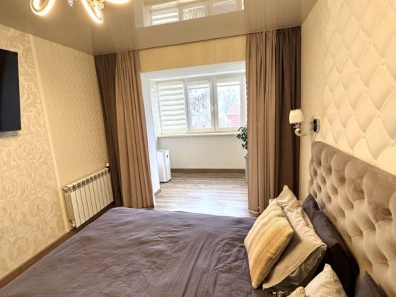 Продается 3- х комн. квартира Бородинский мкрн.