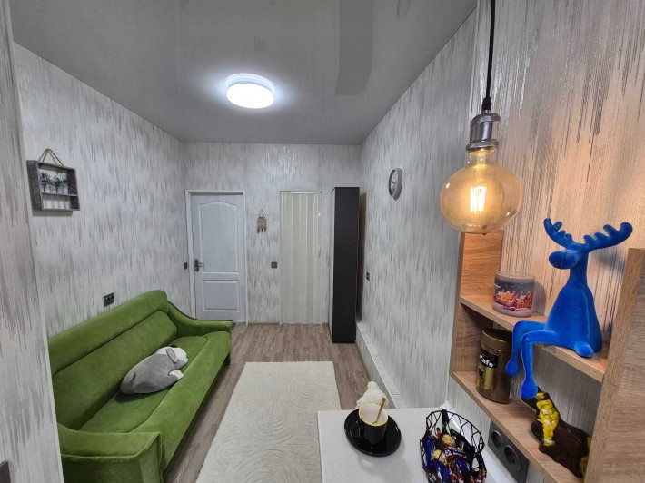 Продам 1комн. гостинку с капитальным ремонтом. Метро Холодная Гора. - фото 1