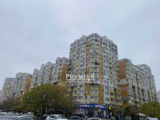 продам трихкімнатну квартиру 94 кв.м на Ак. Сахарова Одеса