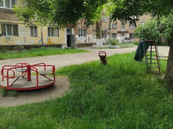 Продам кімнату на Адмиральському проспекті