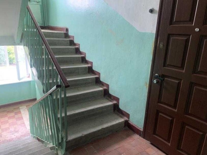 Продам 2 комнатную квартиру на Холодной Горе(404550) - фото 1