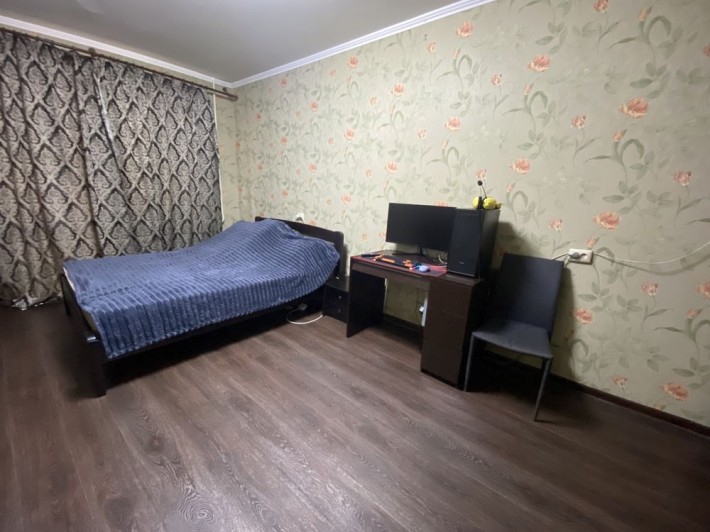 Намив 2-кімнатна, 4 поверх, з меблями і технікою! - фото 1