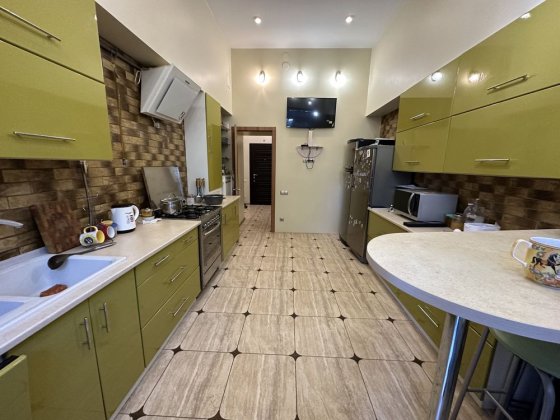 Продаю 3-ку в новом доме в Центре, скважина Николаев