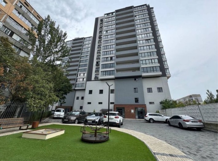 В продажу 2 к к в Новобудові в Центрі - фото 1