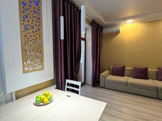 Продаж 2-к сталінка, центр, вул. Нез. України, сучасний ремонт, 2/5 Запорожье