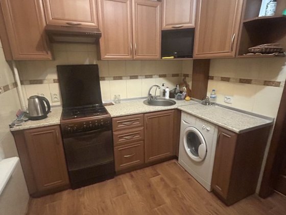 Продаётся 3 ком кв .ул. Бородинская в Днепровском районе!