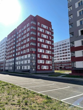 Продам Новострой ЖК Гидропарк Новострой 40 м2 Переуступка Дом Сдан DI - фото 1
