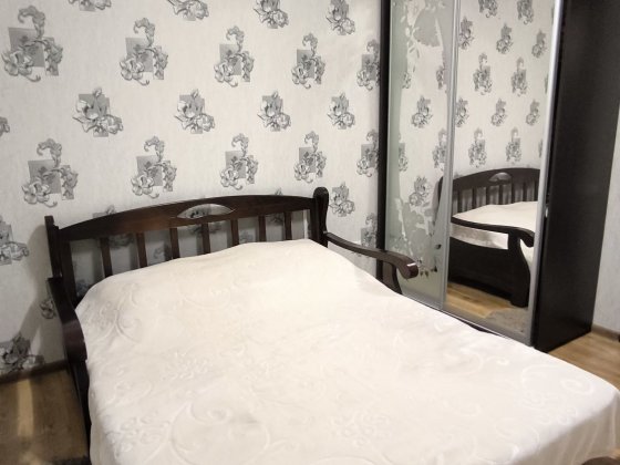 ЖК Суворовский/Бочарова, 5 этаж, газ, 2-шка с ремонтом и мебелью