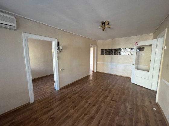 Продаю 3 комнатную квартиру на Карпенко (2 КП) и1 Николаев