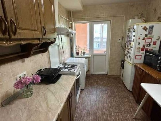 Таирова. В продаже однокомнатная квартира со своим АОГВ