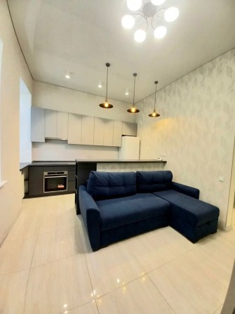 Продаж 2 к/к + гараж. Центр , вул. Спаська - фото 1