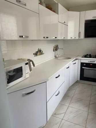 Продам 3 комнатную квартиру пр-т Гагарина, метро Спортивная S=65м2 VW - фото 1